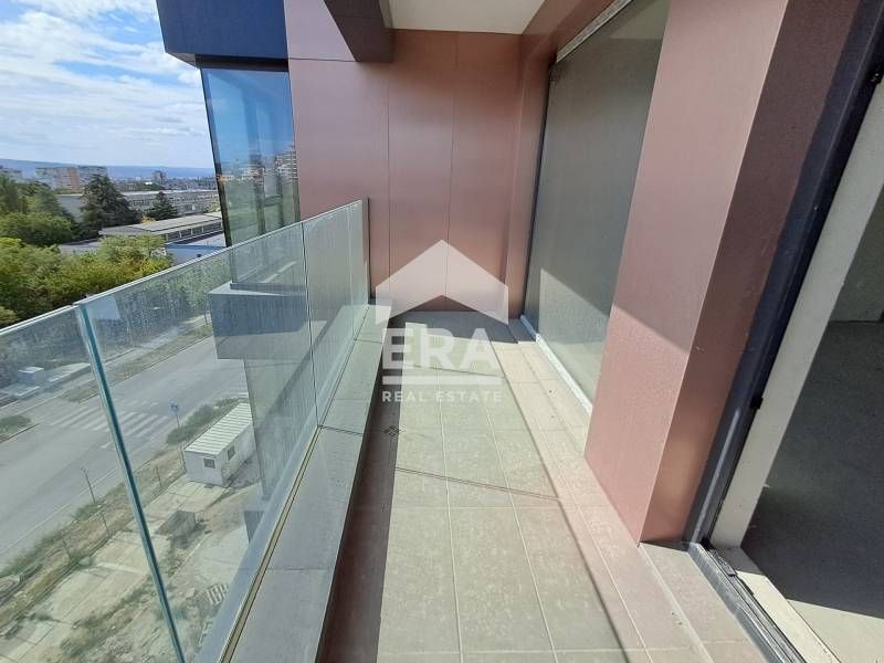 Продава се Двустаен апартамент в Варна, Левски - 87 кв.м за 1050 €/кв.м - Снимка #8