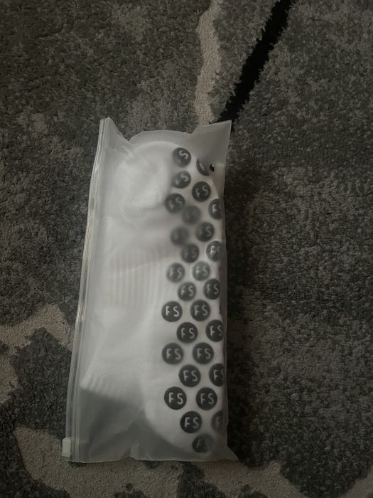 Футболни анти-слип чорапи