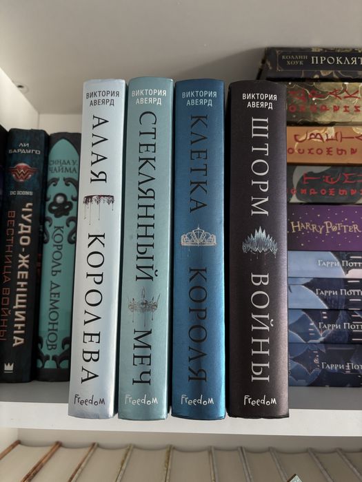 Продам книги, дешево)