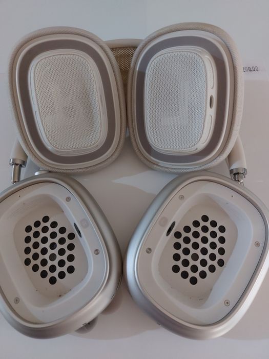 Apple airpods max starlight