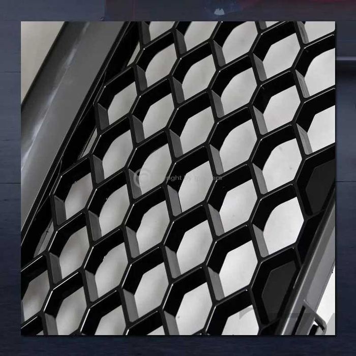 Решетка Ауди ТТ РС Audi TT RS  8Н 8N Спортна ТУНИНГ пчелна пита