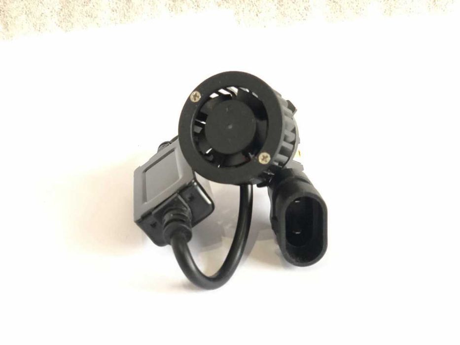 Becuri LED HB3 9005 cu lumina albă fără interferențe radio - DC 9V-36V