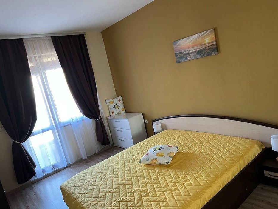 Дава се под наем Двустаен апартамент в Варна, Лятно кино Тракия - 78 кв.м за 648.21 € - Снимка #6