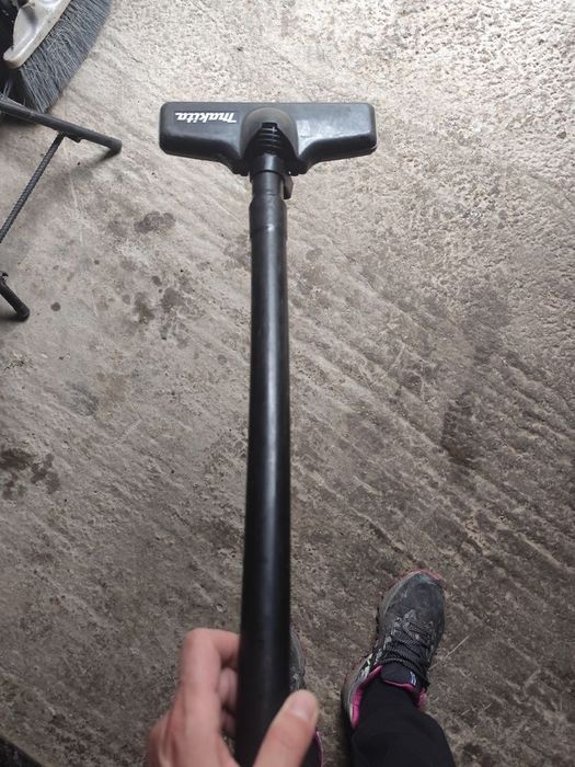 Aspirator Makita DLC180