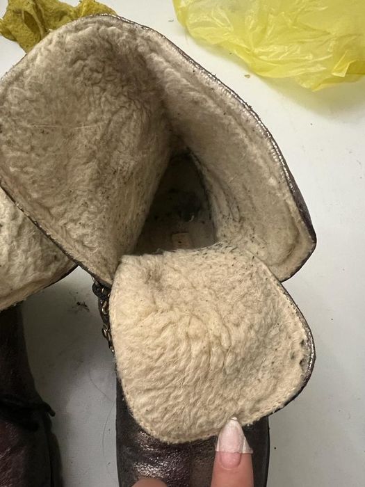 Продам зимние женские сапоги