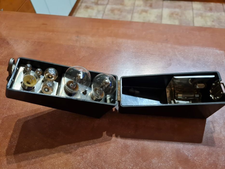 Много стари крушки(ретро)