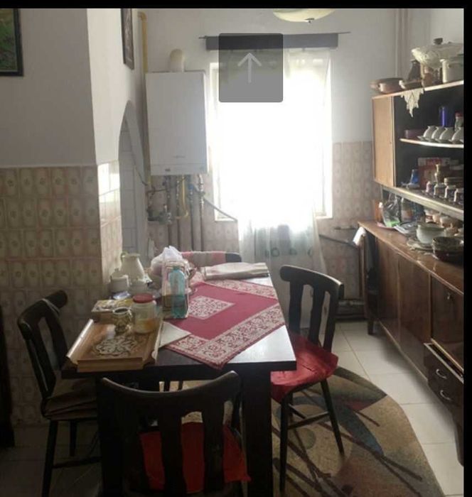 Vand apartament 4 camere, decomandat