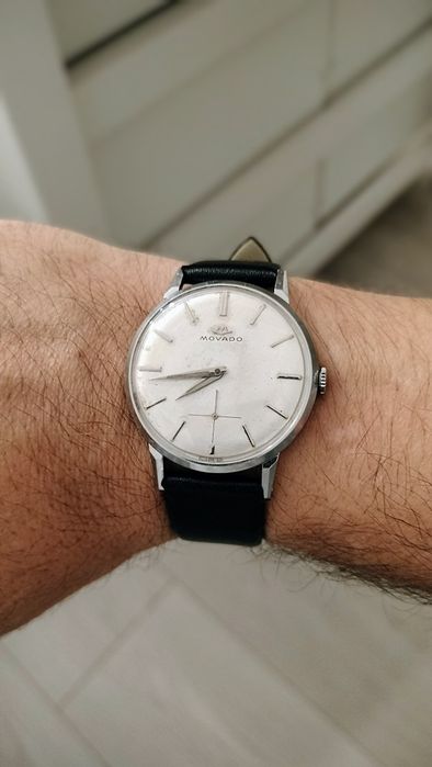 Ceas mecanic Movado din anii 40. Funcționează foarte bine