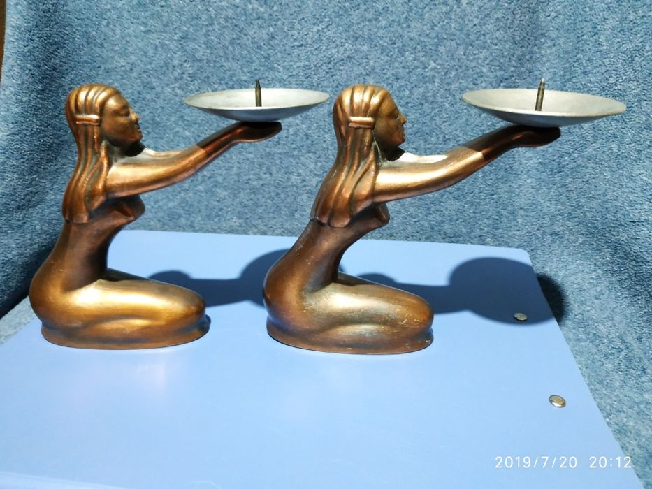 Подсвечник Статуэтка Девушка да будет свет.