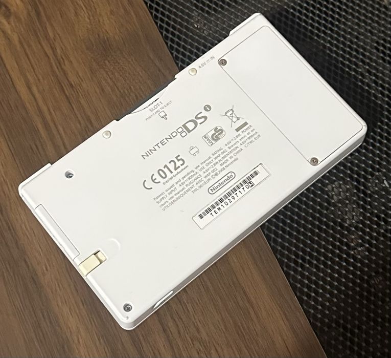 Super Ofertă! Nintendo DSi+Joc Pokemon Diamant Edition! Stare Perfectă