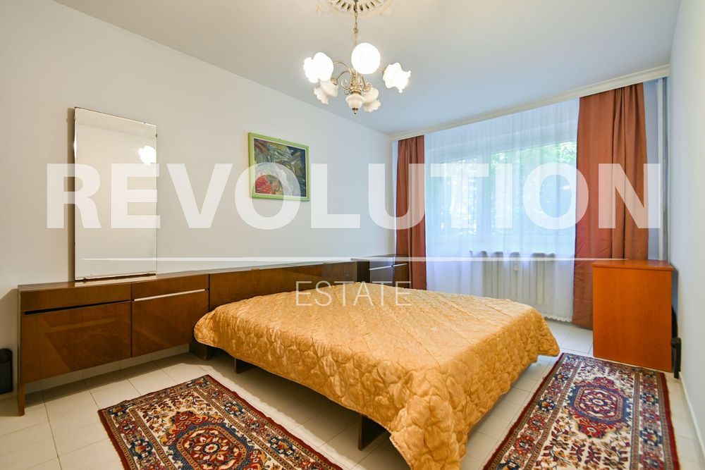 Тристаен апартамент в ж.к. Дианабад