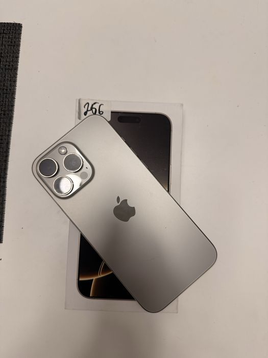 Продаю Iphone 16 pro max 256gb