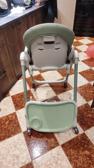 Peg Perego стол за хранене