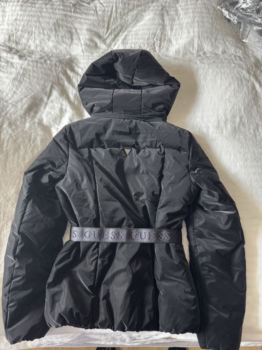 Дамско яке с качулка - Guess