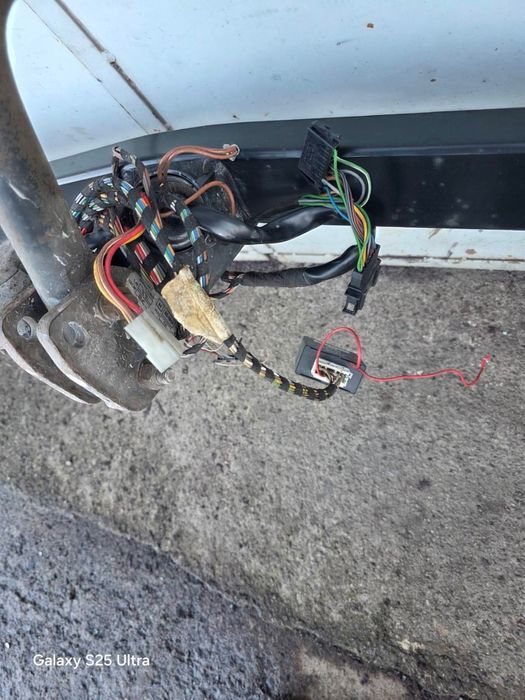 Теглич за Audi A3 и VW Golf 5