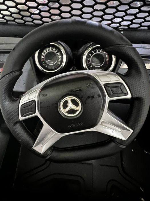 Машинка детская б/у