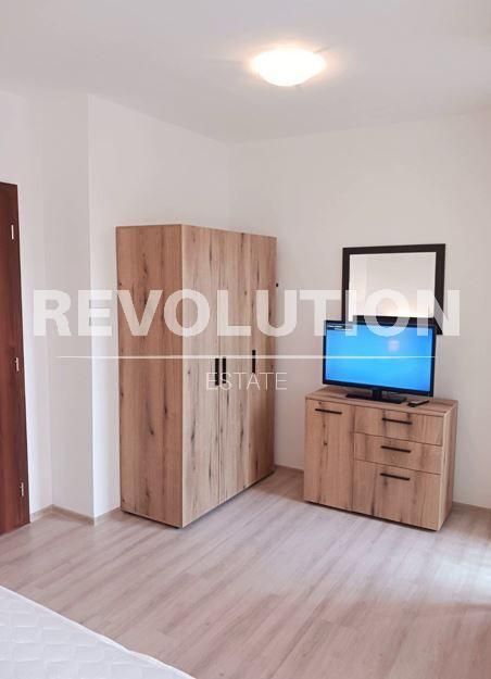 Дава се под наем Двустаен апартамент в Варна, Погреби - 50 кв.м за 498.27 € - Снимка #4