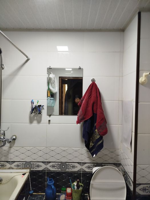 Продается однокомнатная квартира переделано двухкомнатный,.