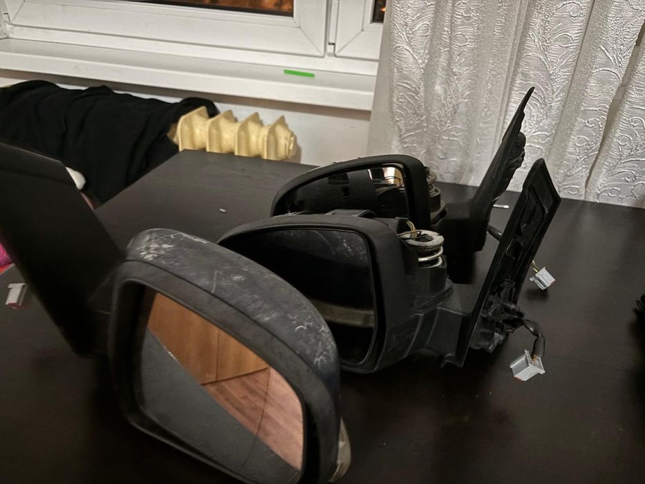 Vând piese pentru Ford focus