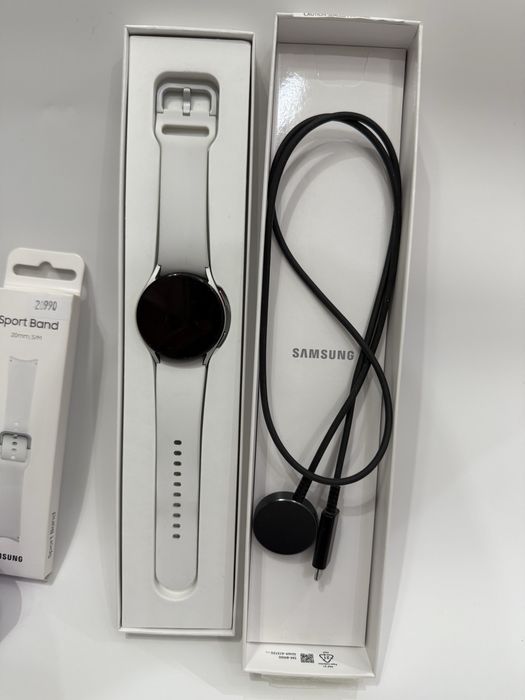 Смарт часы Samsung Galaxy watch 5, 40mm