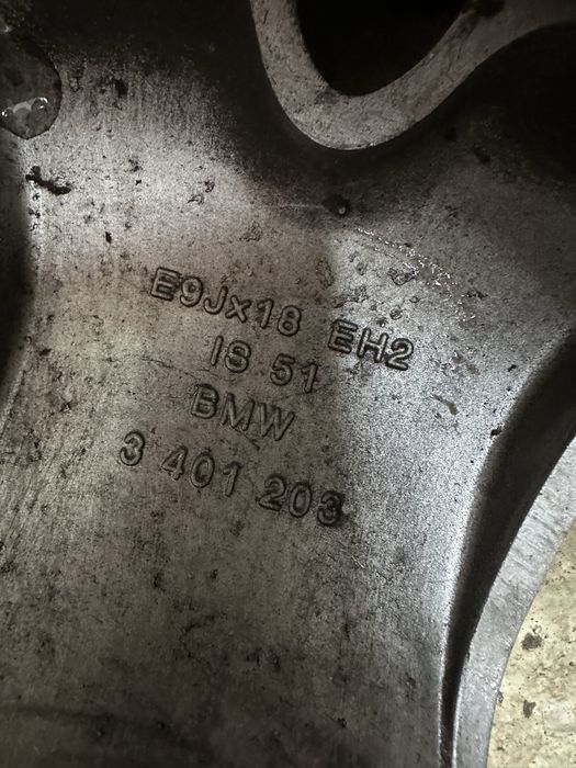 Джанти и Зимни гуми 235/55 R18 Yokohama BLUEARTH WINTER V906