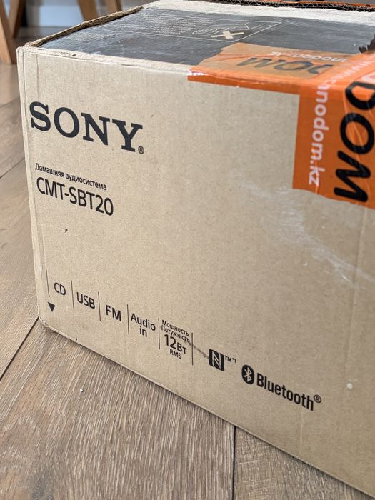 Музыкальный центр Sony с Bluetooth