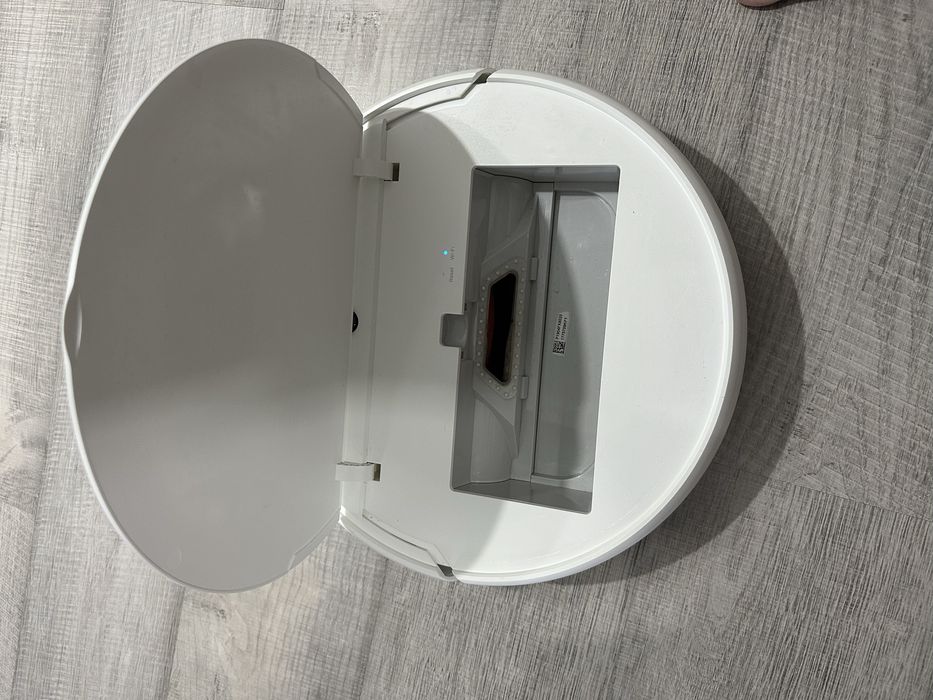 Продам робот пылесос Xiaomi