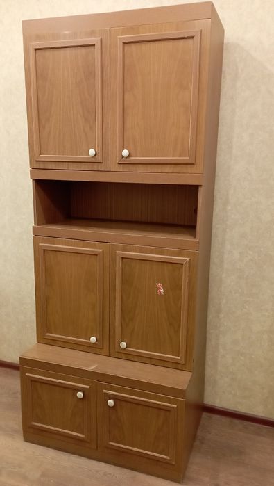 Продам Шкаф для спальни.