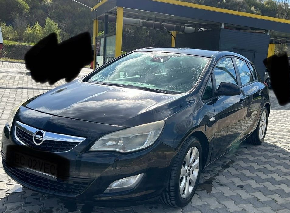 Opel Astra J 2010