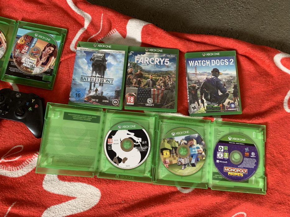 Vănd xbox one.