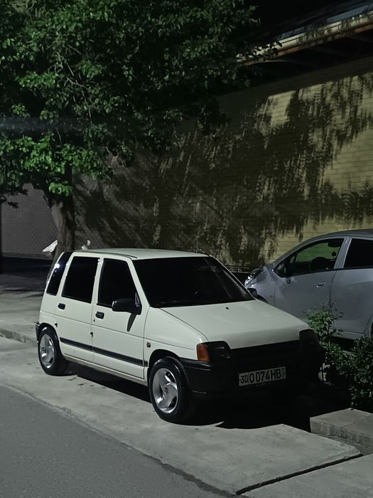 Tiko sotaladi holati ideal 2001 yil 4 yumshoq yangi balon qo'yilgan