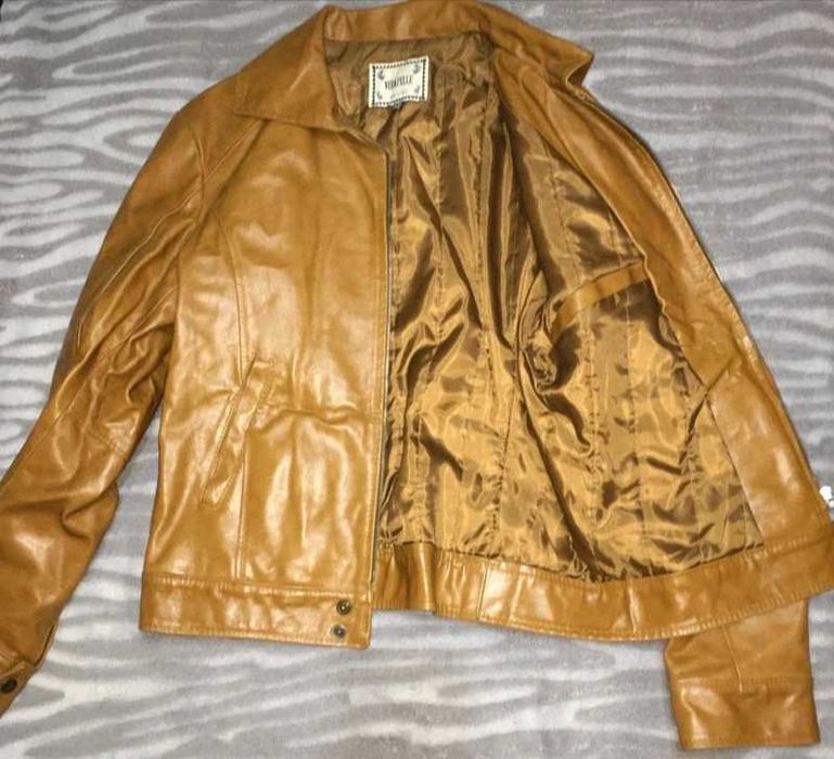 Geaca de piele culoare aur marimea L Vera Pelle marimea L.