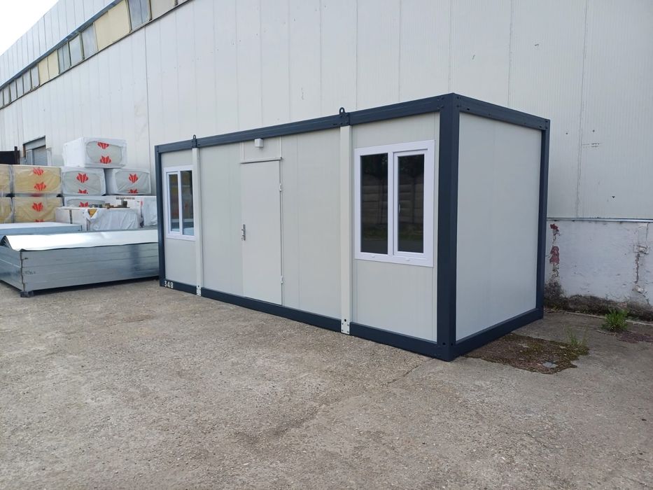 Containere Birouri/depozitare/locuit 2.4x 6 metri