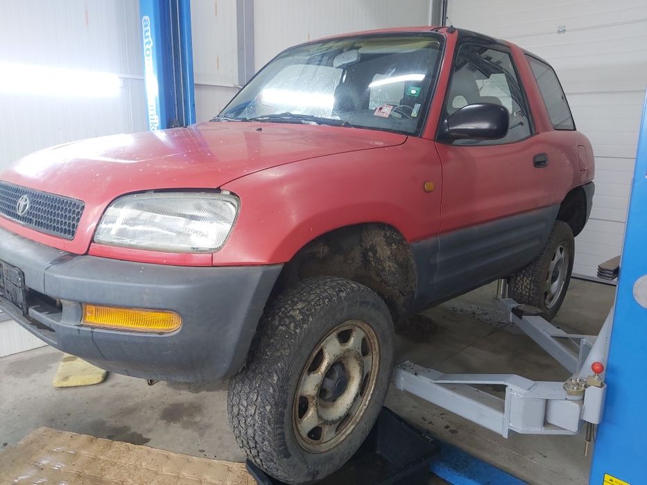 Тойота Рав 4 2.0 I 128 к.с 2000 година