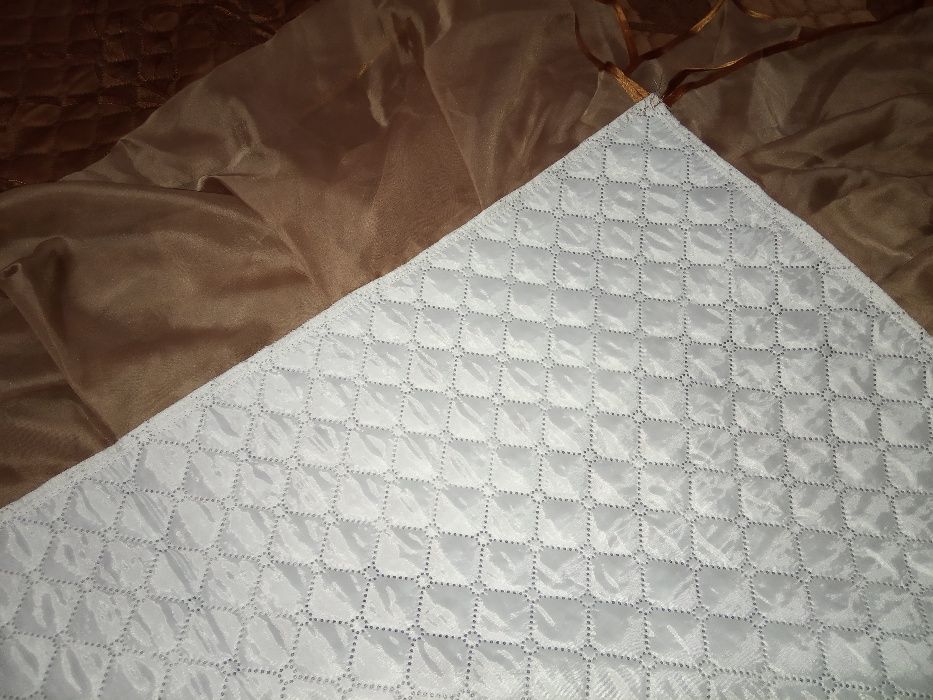 Покрывало новое.