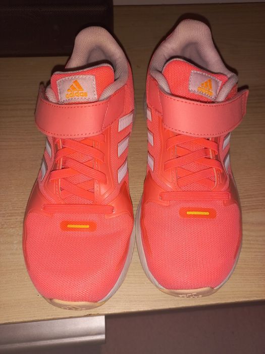 Adidași Adidas nr 33,5
