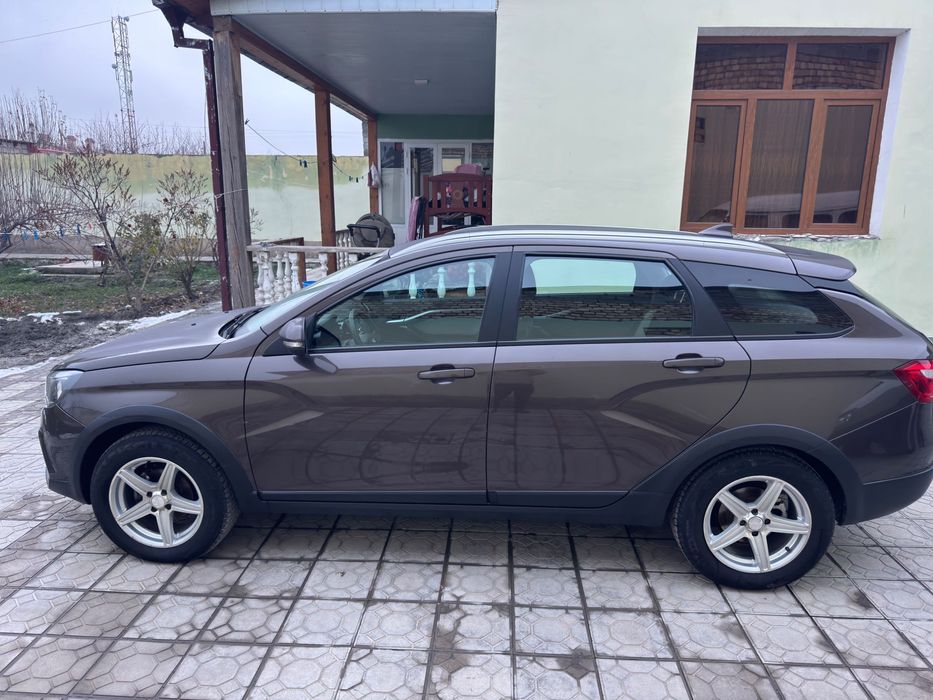 Машина сотилади срочно