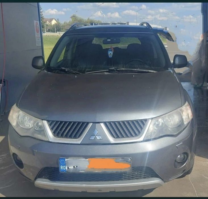 Vand Mitsubishi Outlander 4x4 Benzina si Gaz