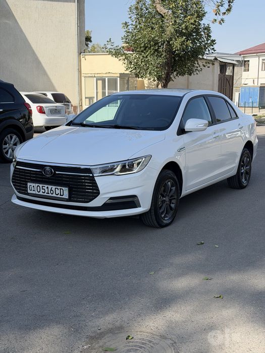 Arenda/Nasiya Savdoga BYD Qin 2022 yil 400 km Elektr