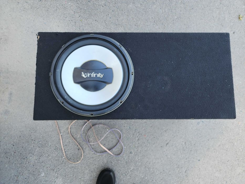 Infinity Reference 1250W   12 duyumlik subwofer