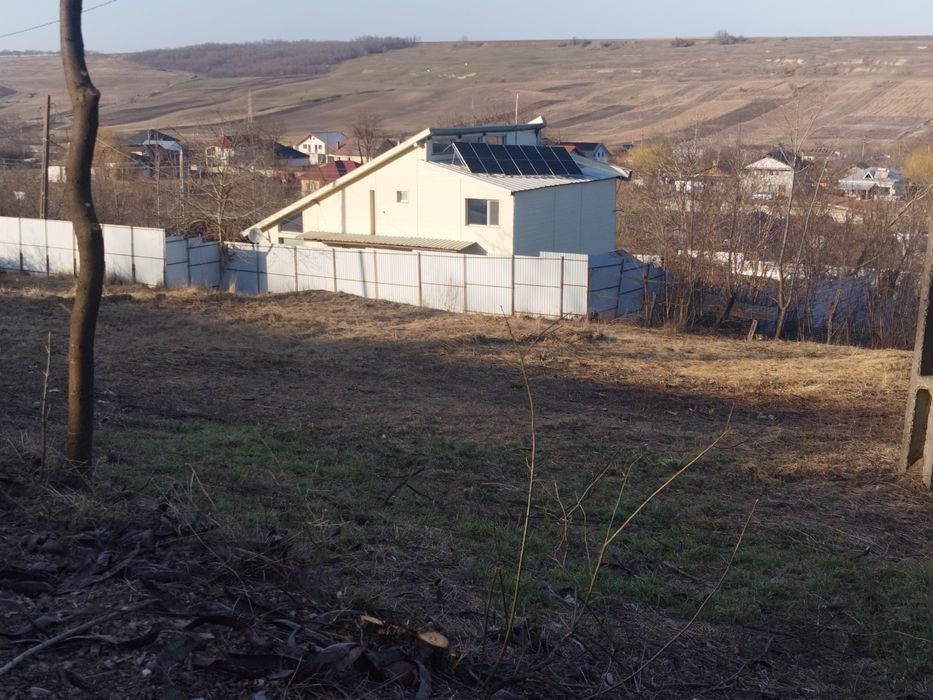 Vând teren intravilan 750mp în Botoșani strada Doboșari