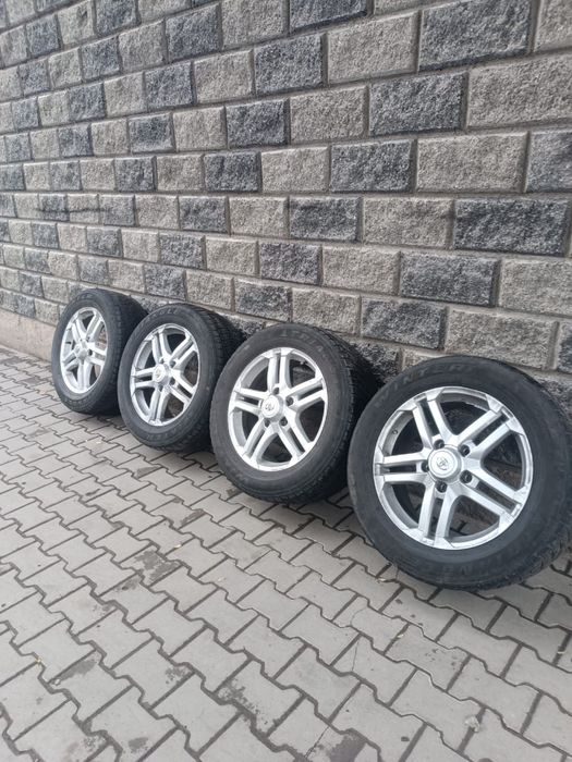 Продам диски с резиной 20