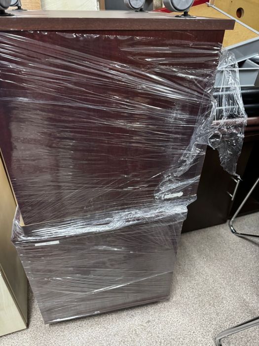 Срочно Оффисные тумбы на продажу