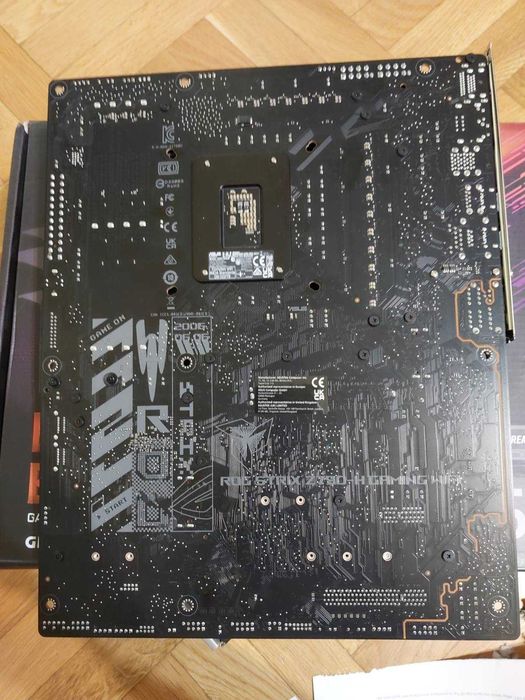 ASUS Rog StriX Z790-H Gaming Wi-Fi, LGA 1700