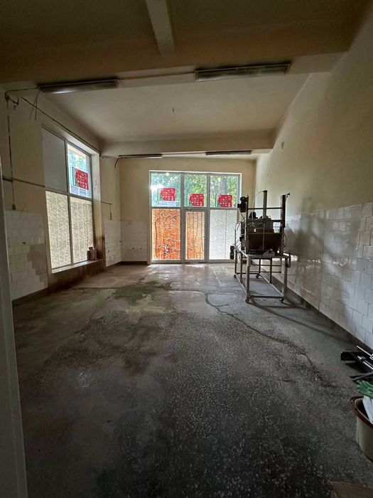 Дава се под наем Магазин в Кнежа - 48 кв.м за 433.5 € - Снимка #9