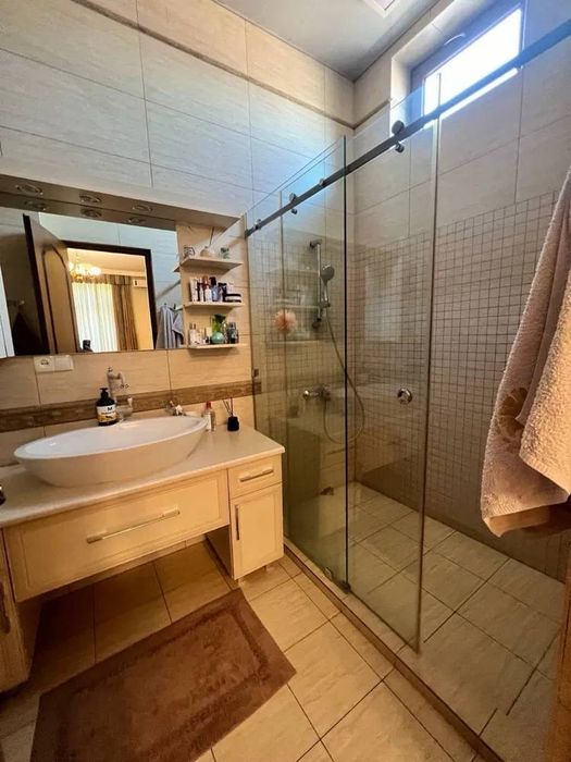 Сдается участок на 4,10 соток, 7 комнат Яккасарайский район ( н555 )