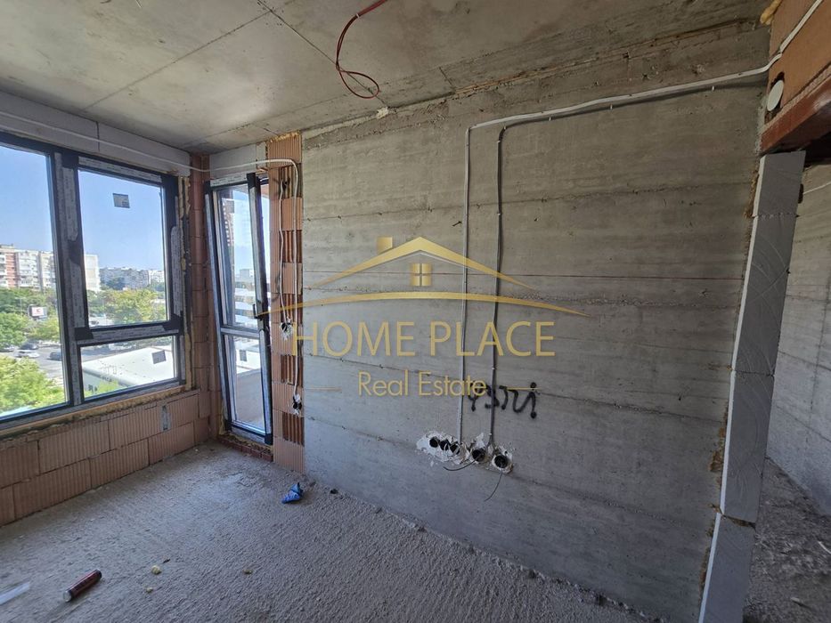 Тристаен апартамент в ж.к. Възраждане I