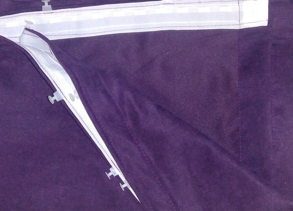 Завеси в тъмно-виолетов нюанс