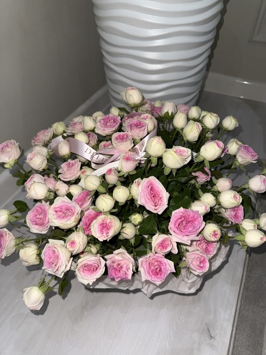 Куствовые розы,цветы