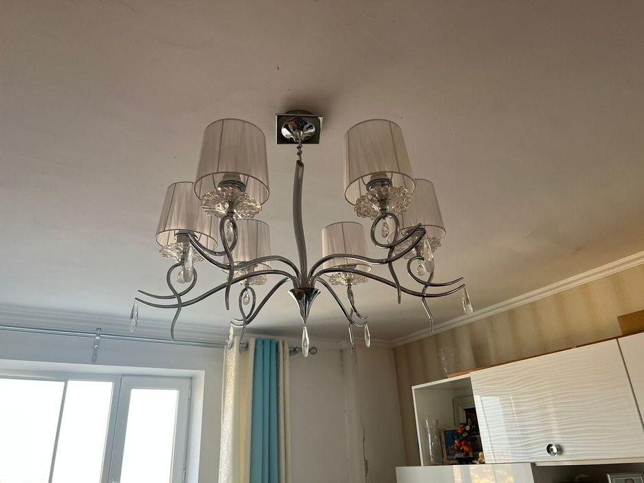 Люстра в гостиную